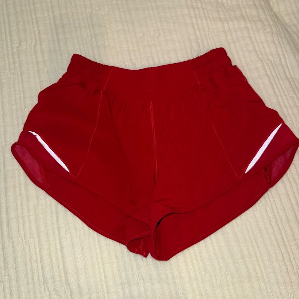 Lululemon Hotty Hot shorts 2.5 RED